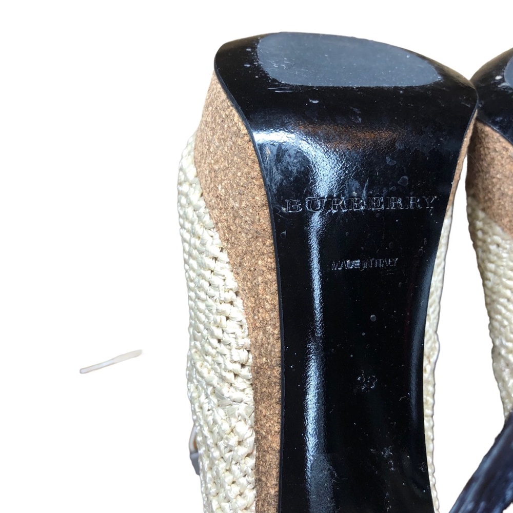 Burberry English Icons Darfield Peep Toe Desert Boot Heels Size 5 EU 35✨ - Picture 12 of 16